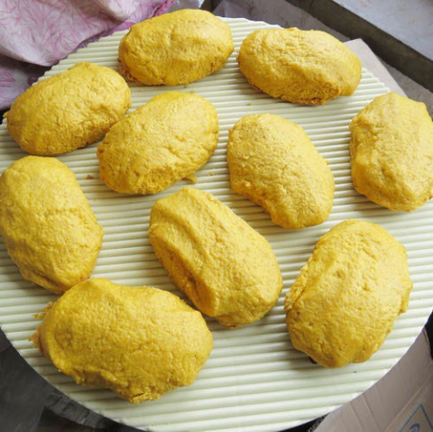 特产玉米面饼大饼子纯铁锅北方面食粗粮烙制农家大锅贴纯手工铁锅烙制