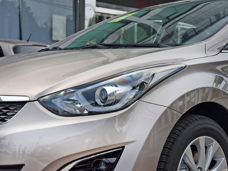 醉米适用于16款北京现代朗动大灯总成1617款新朗动前大灯总成耐用款主