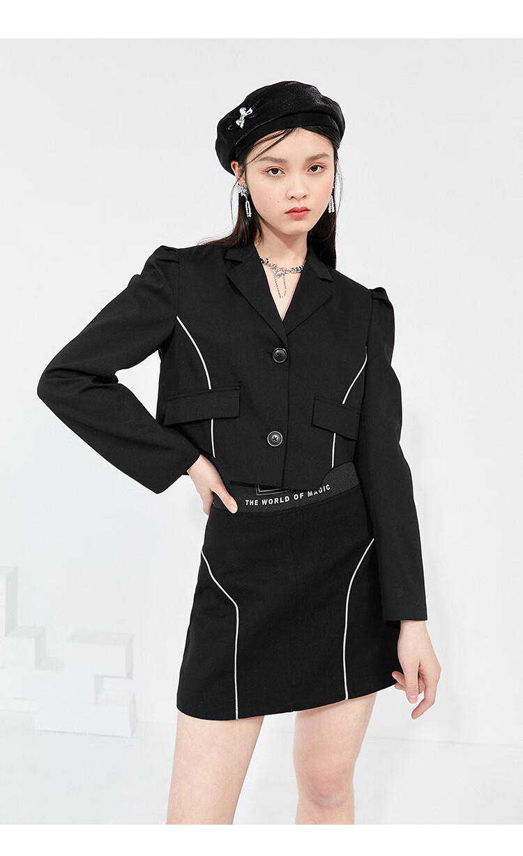 太平鸟3m反光西装外套女2021春秋新款黑色泡泡袖西服女设计感小众