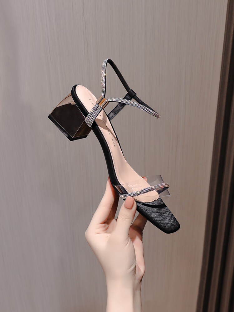 梦诗蕊水钻凉鞋女粗跟2021春夏新款方头一字扣带高跟鞋中跟学生十八岁