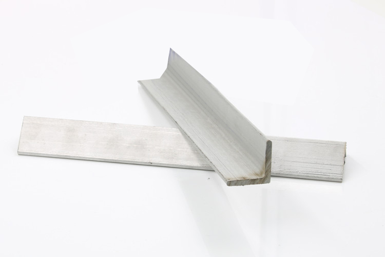 304不锈钢角钢角铁 等边角铁l型角钢201/316 30*30*3/40*40*4/50 304