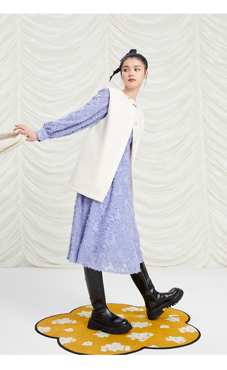 太平鸟女装马甲长袖2021秋装新款米白色针织连衣裙紫色l