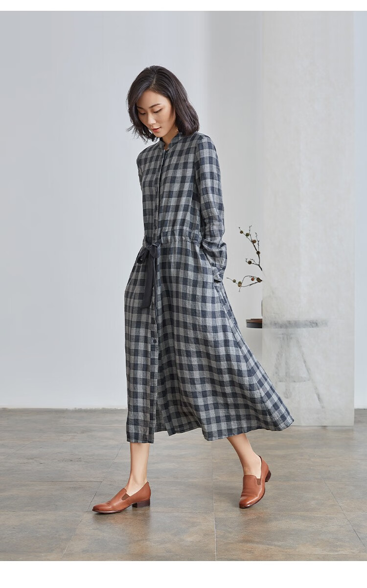 qtu女装立领抽绳收腰显瘦亚麻色织格纹长袖连衣裙2021新春lq2769灰蓝