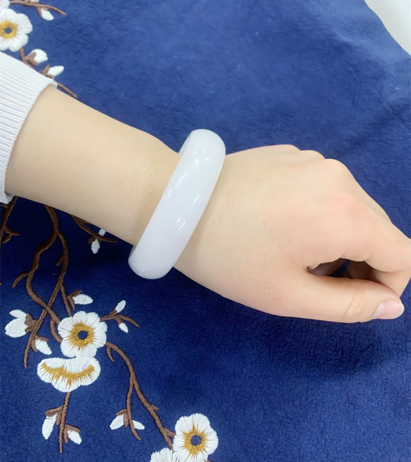 玉手镯玉镯子天然玉石羊脂白玉少女款玉镯带证书宽条款51cm
