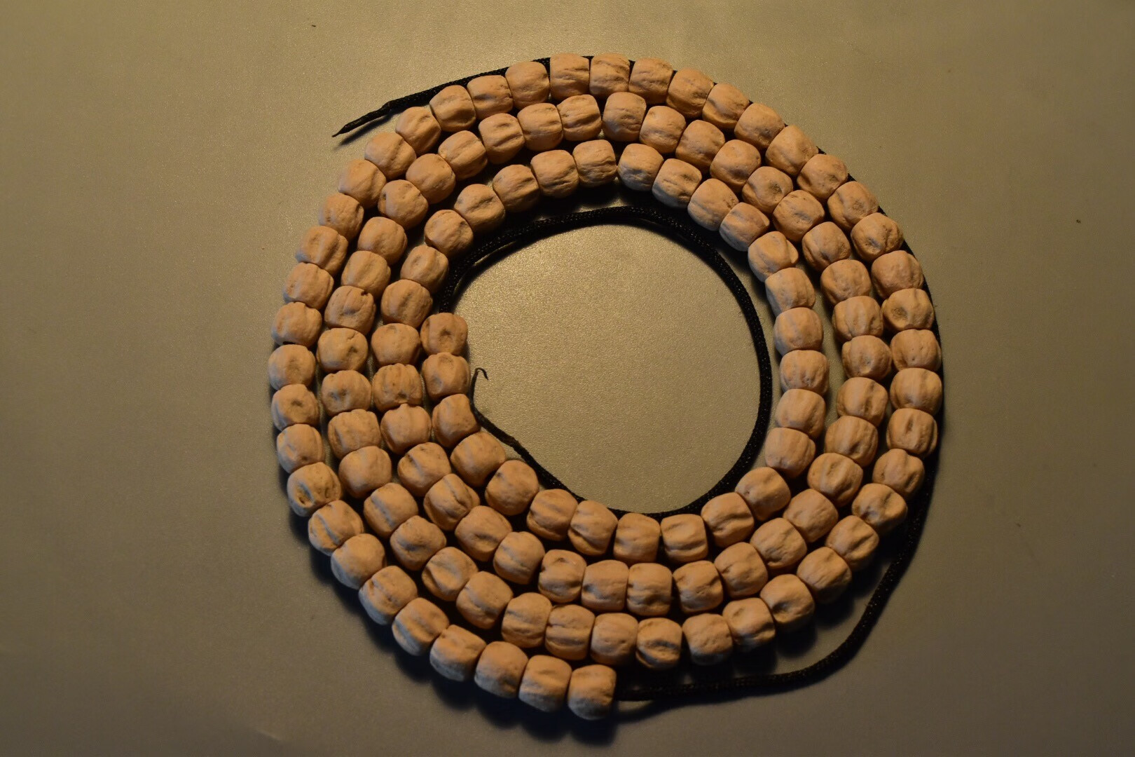 森洲正宗西藏热振寺百香籽108颗佛珠柏香籽原籽菩提子鬼脸念珠手串男