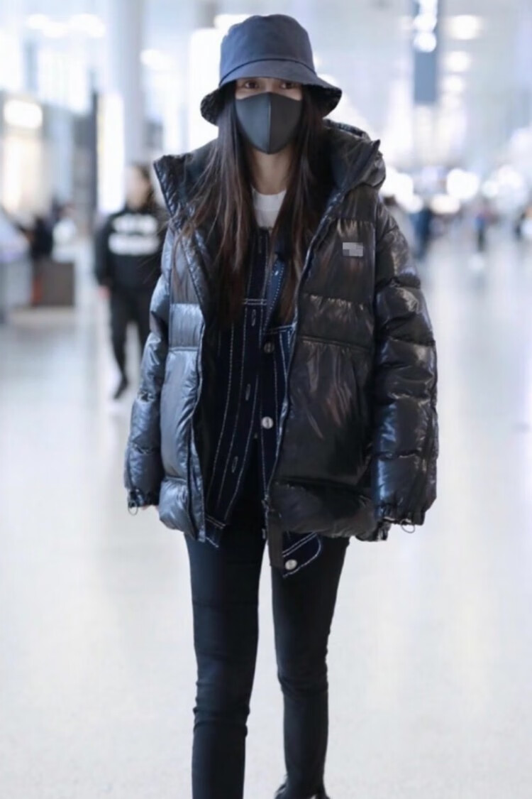 蒙口官方baby杨颖同款宽松加厚面包服亮面黑色韩版羽绒服女短款外套冬