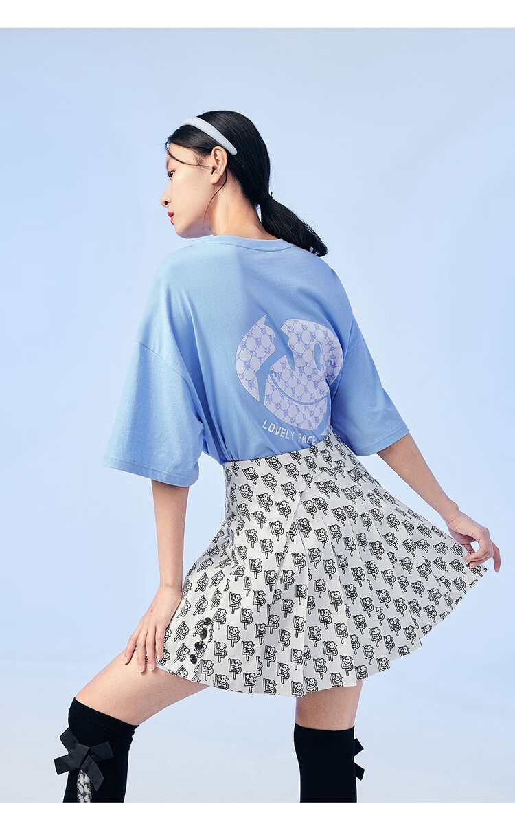 太平鸟笑脸宽松t恤女2021夏装新款黑白色中长款大码上衣短袖ins潮