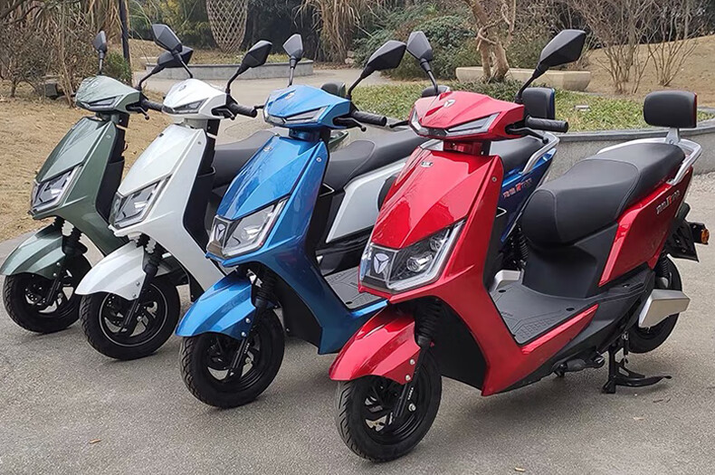 雅迪冠能t5电动车脚垫yd800dqt-15d脚踩垫防水防滑脚踏垫坐垫座套