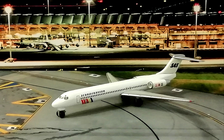 麦道md81航空飞机模型1:500民航客机北欧航空合金飞机航模玩具摆设 模