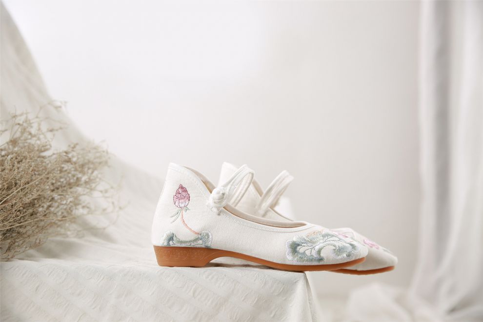 花布鞋凌波水芙蓉中国风古典汉服鞋水墨刺绣荷花莲花绣花鞋布鞋女单鞋