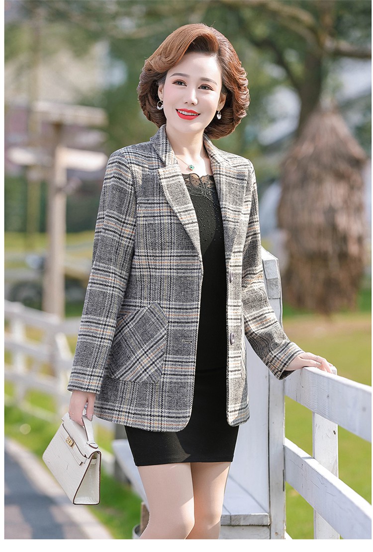 短外套女士中老年人装春秋中年妈妈春装洋气格子风衣毛呢卡其色2xl