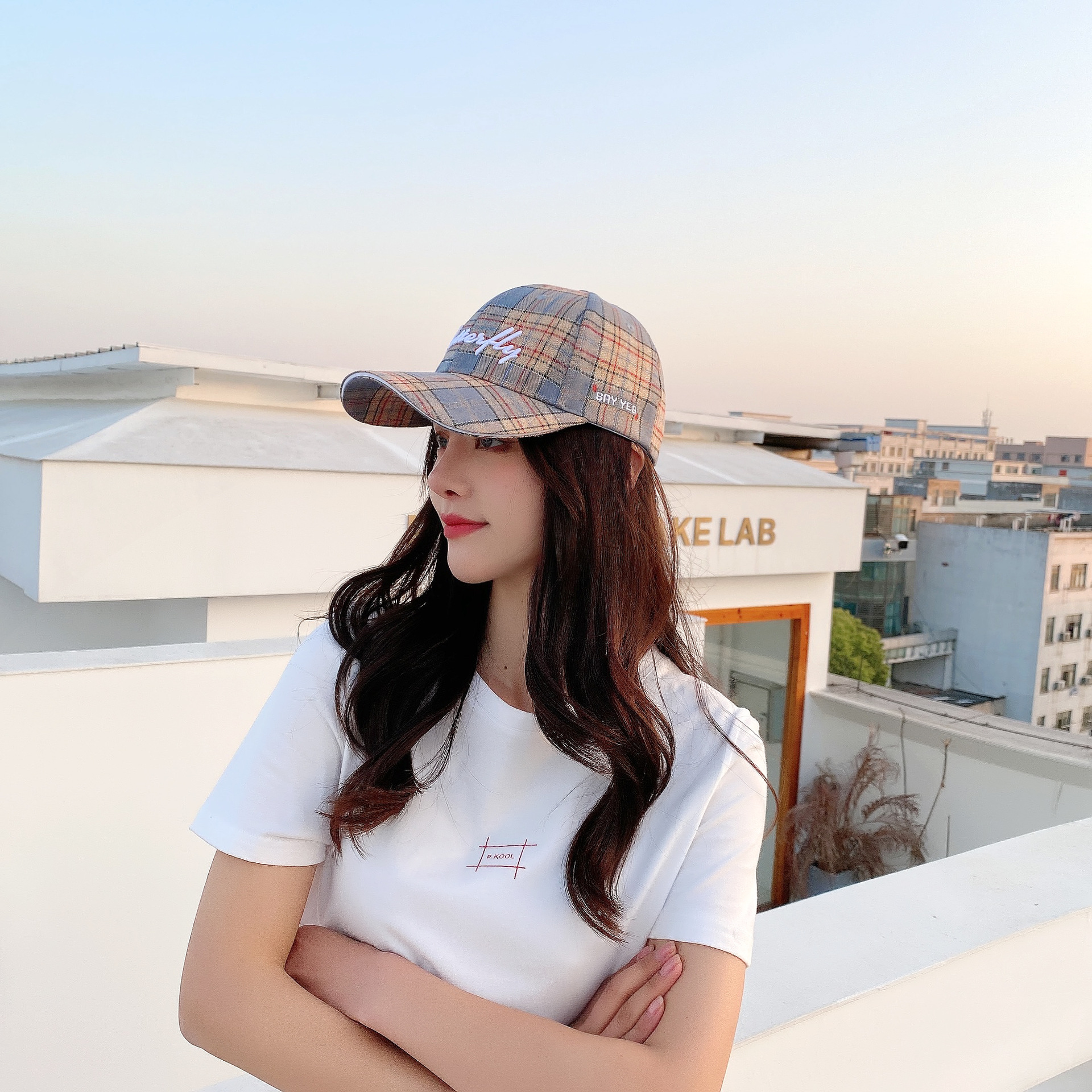 艾罗帝朗 时尚新款春夏季棒球帽女韩版格子刺绣字母帽子棉质遮阳