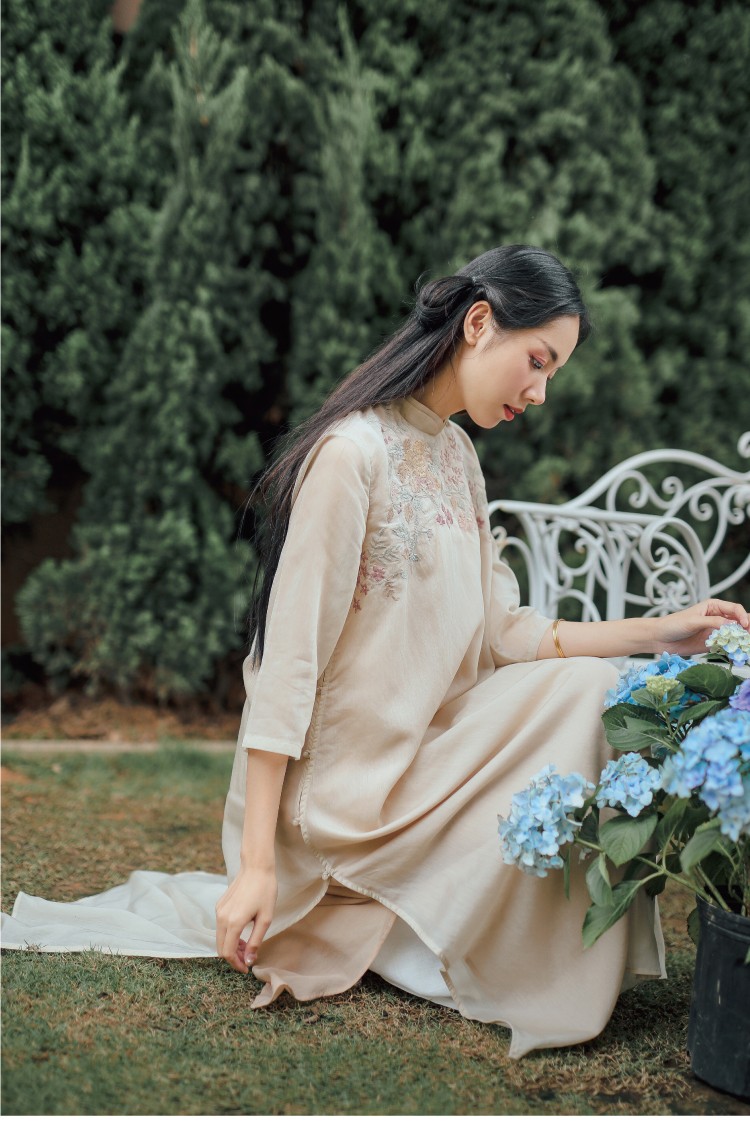 知笔墨茶服女禅意文艺刺绣天丝亚麻典雅长裙复古中国风棉麻连衣裙民族