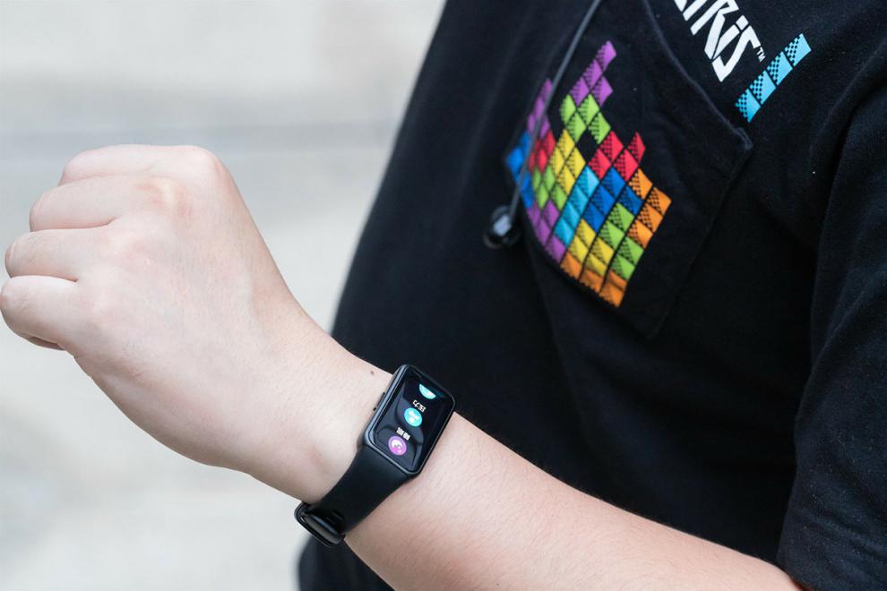 华为(huawei) 荣耀honor手环6nfc血氧心率监测智能运动支付腕表防水