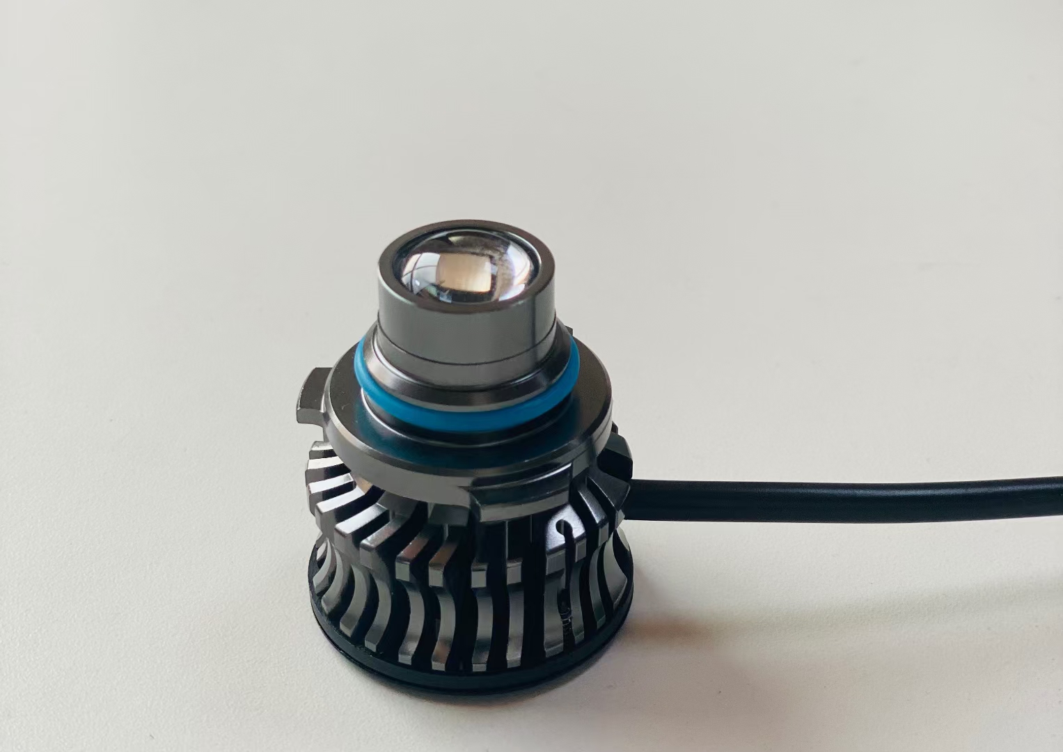 汽车led激光雾灯灯泡改装爆闪强光h7h1190059006透镜雾灯射程远 h7