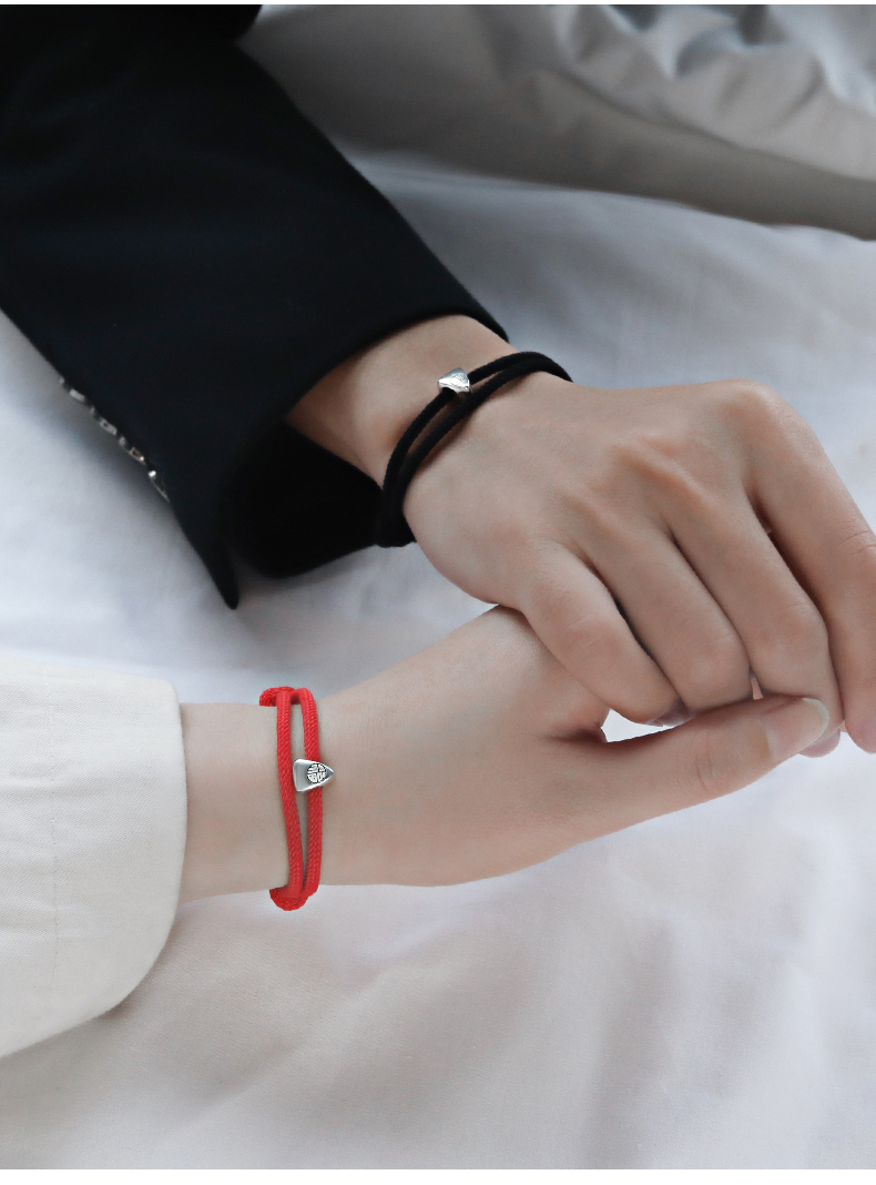 情侣手链ins小众设计一对情侣款简约男手绳圣诞情人节礼物送女友福粽