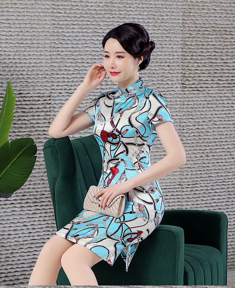 旗袍女短款春夏新款改良a摆真丝旗袍时尚年轻桑蚕丝旗袍连衣裙 蓝色