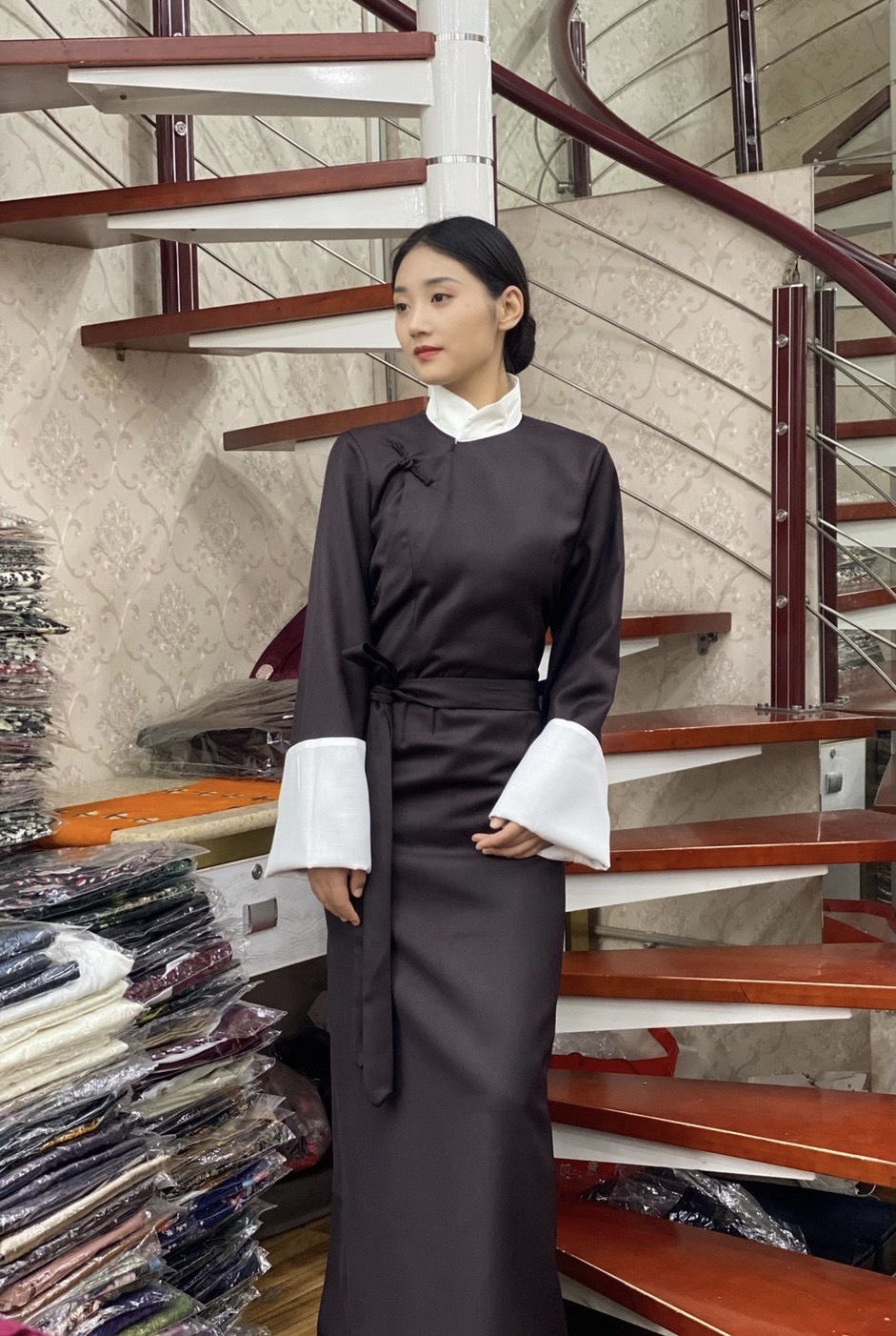 时尚新款西式藏服女拉萨服简易藏袍 西藏民族风气质藏衣西藏服 藏蓝色