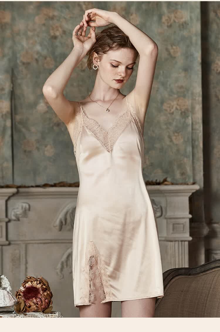 维密文睡衣女维多利亚冰丝睡衣女夏季薄款性感真丝吊带睡裙蕾丝诱惑