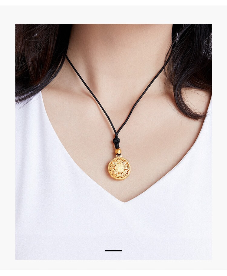 六桂福珠宝 莲纹八宝牌 古法黄金吊坠项链足金吊坠送配绳男女款电商