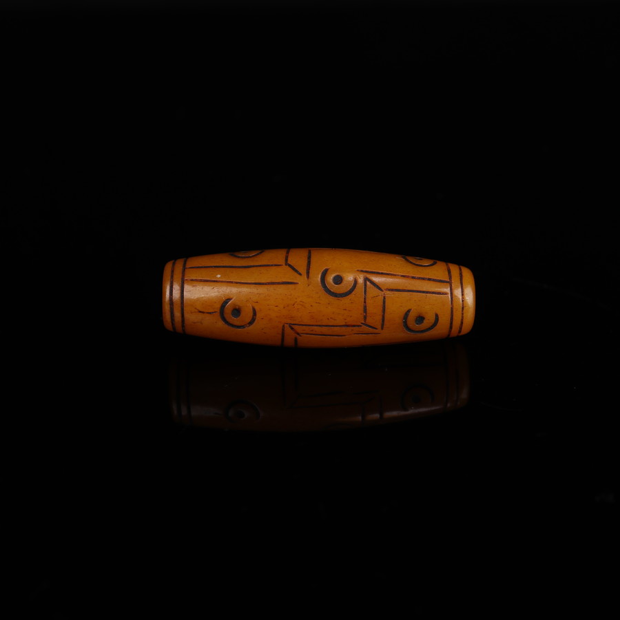 异地彩虹手工雕刻精品油润牦牛骨九眼天珠吊坠藏式灵骨天眼珠散珠