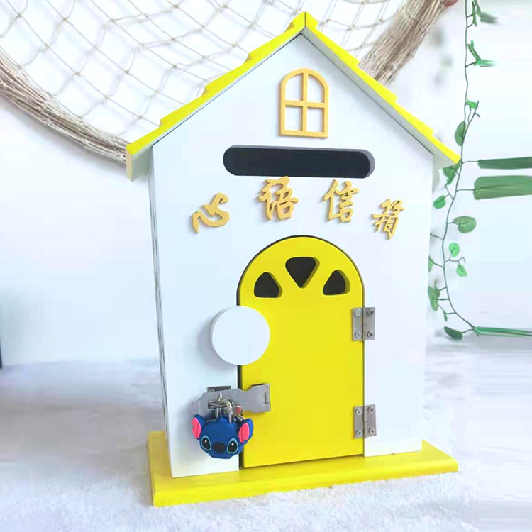 田园风格幼儿园心语信箱家居摆件意见箱摄影道具可爱小木屋装饰粉色