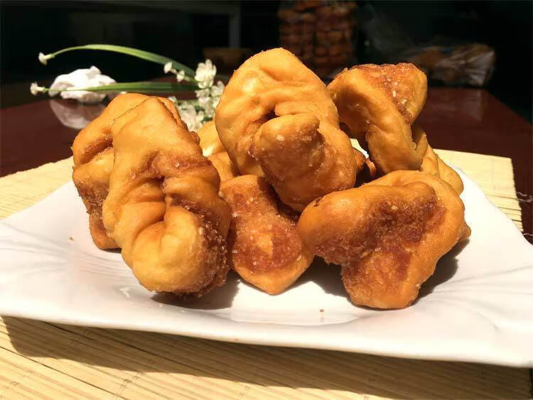 甘肃张掖特色小吃油炸糖花子年货手工油果子馍馍传统糕点夹心果果