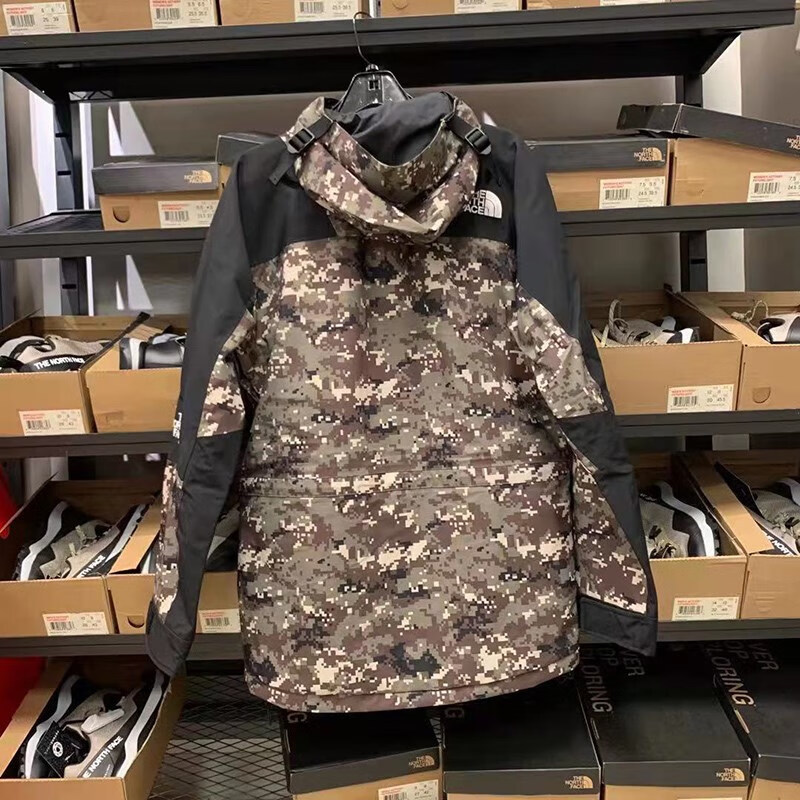 the north face 94北面男户外休闲连帽冲锋衣单层中长防风雨迷彩 nf0