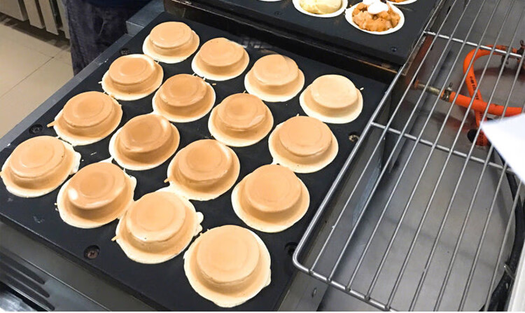 车轮饼技术配方教程网红摆摊夜市创业小吃红豆饼视频培训