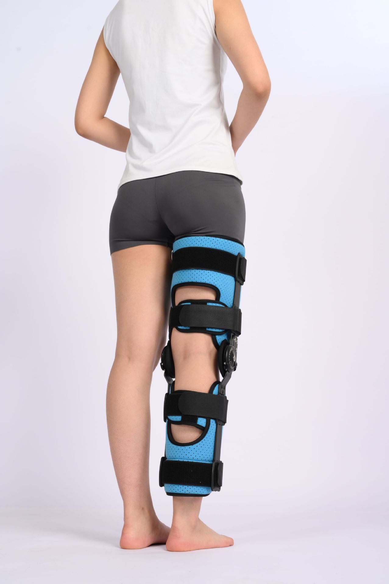 透气型膝关节钢托膝关节固定护具可调式膝关节固定支具黑色均码左