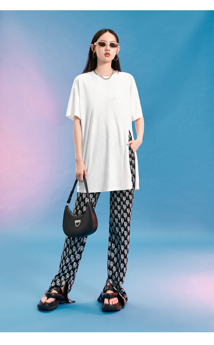 太平鸟开叉短袖t恤女2021夏新款黑白色中长款宽松大码设计感上衣 白色