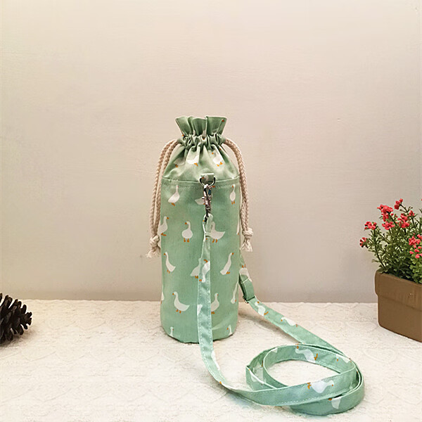 旭矾水杯袋子带绳子卡通斜挎水杯套手提带背带挂绳保温杯袋子水瓶袋