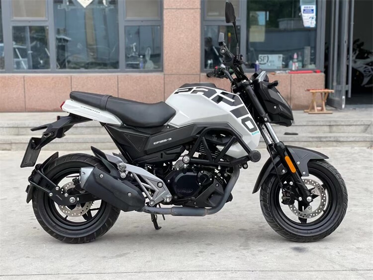 【京闪配送】2022新款新款春风st狒狒125cc电喷摩托车男士燃油代步