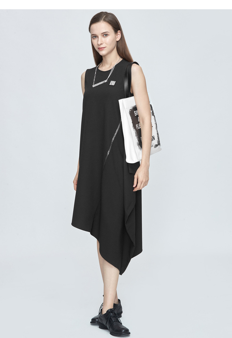 sdeer圣迪奥圆领字母印花不规则条纹连衣裙s21281257黑色91s160