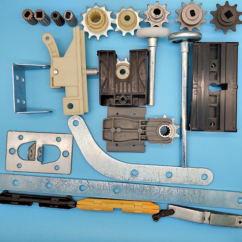 在翻板车库门滑道链轨中起到连接电机和链条的作用