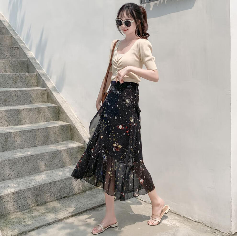 夏天穿的裹裙半身裙显瘦系带一片式雪纺复古碎花沙滩裙春夏新款女中长