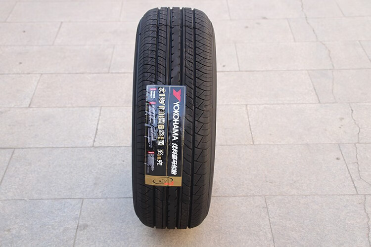 22年优科豪马横滨轮胎 e70b 215/60r16 95v原配凯美瑞【图片 价格