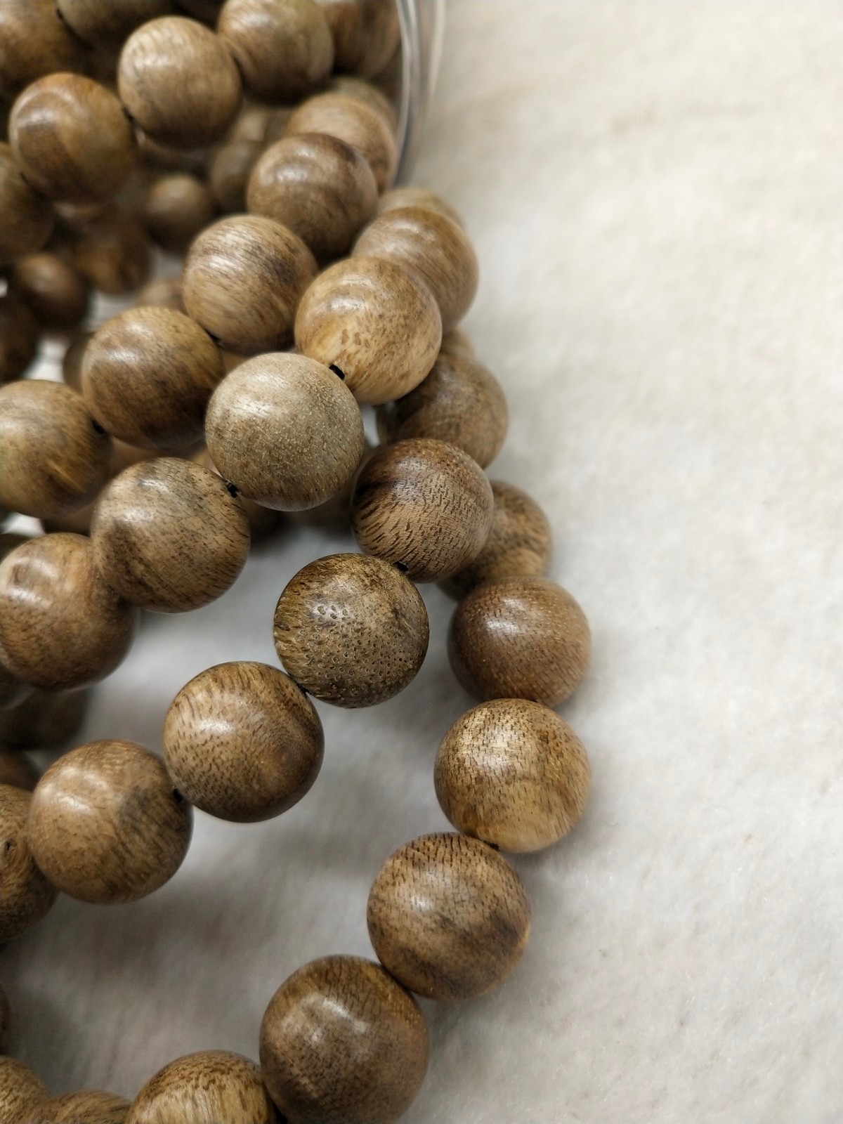 森洲 天然海南沉香尖峰岭黄油格沉香水格阁沉香老料12mm男女手串佛珠