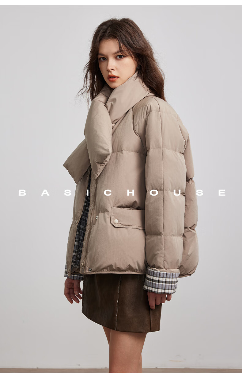 BASIC HOUSE/百家好韩系围围巾蓬松鸭绒外套卡其巾领羽绒服女2024冬季90白鸭绒蓬松外套 卡其绿 S（有围巾）详情图片15