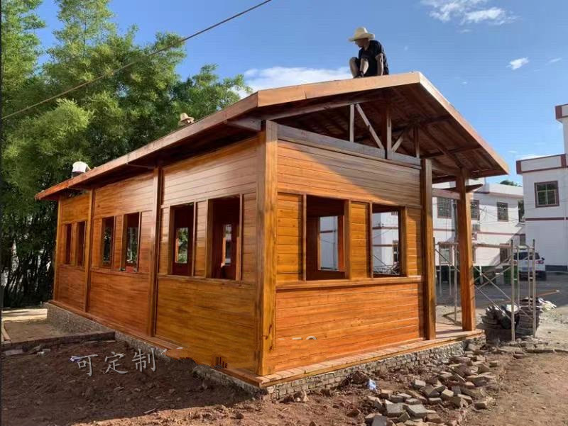 辉升中式防腐木屋碳化实木庭院别墅复古岗亭木房子售货亭室外茅草小屋