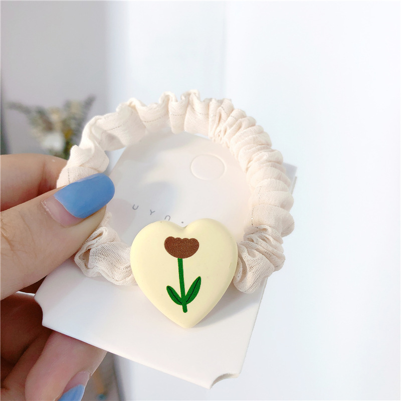 小熊白色品牌: 二皕 商品名称:小肠发圈爱心小熊韩系可爱发绳头绳不伤