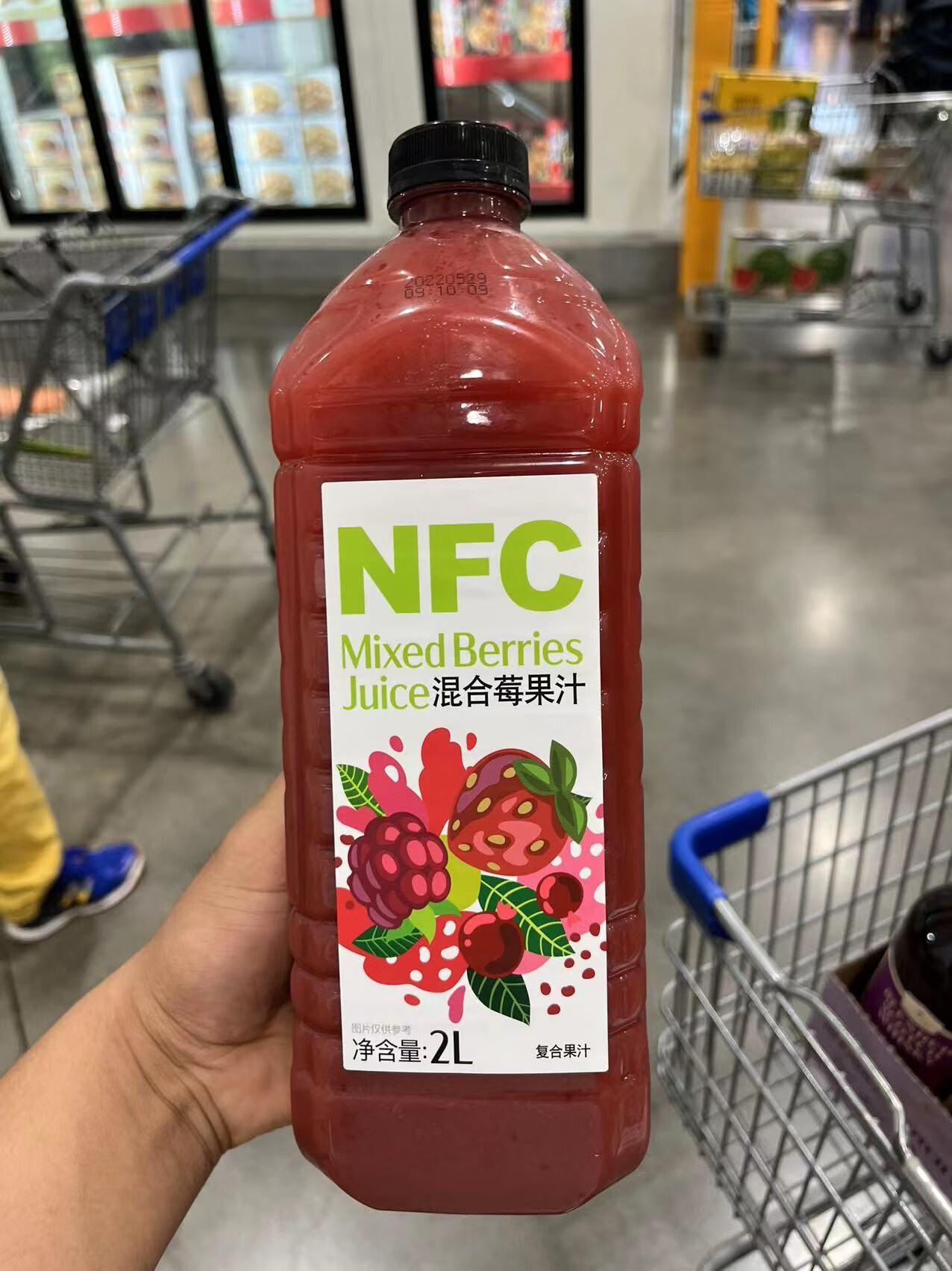 山姆超市nfc混合梅果汁苹果汁草莓树莓蔓越莓混合果肉果汁2l 红色