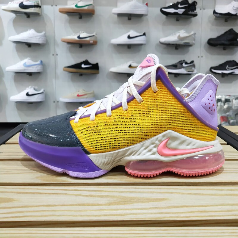 【清货】耐克lebron xvii low 詹姆斯低帮 实战篮球鞋 cd5009-600大红