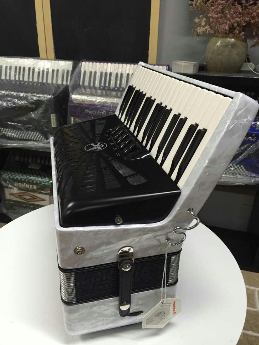 柯尼雅(konya) 全新hohner德国霍纳手风琴 bravo 96贝 三排簧学生老年