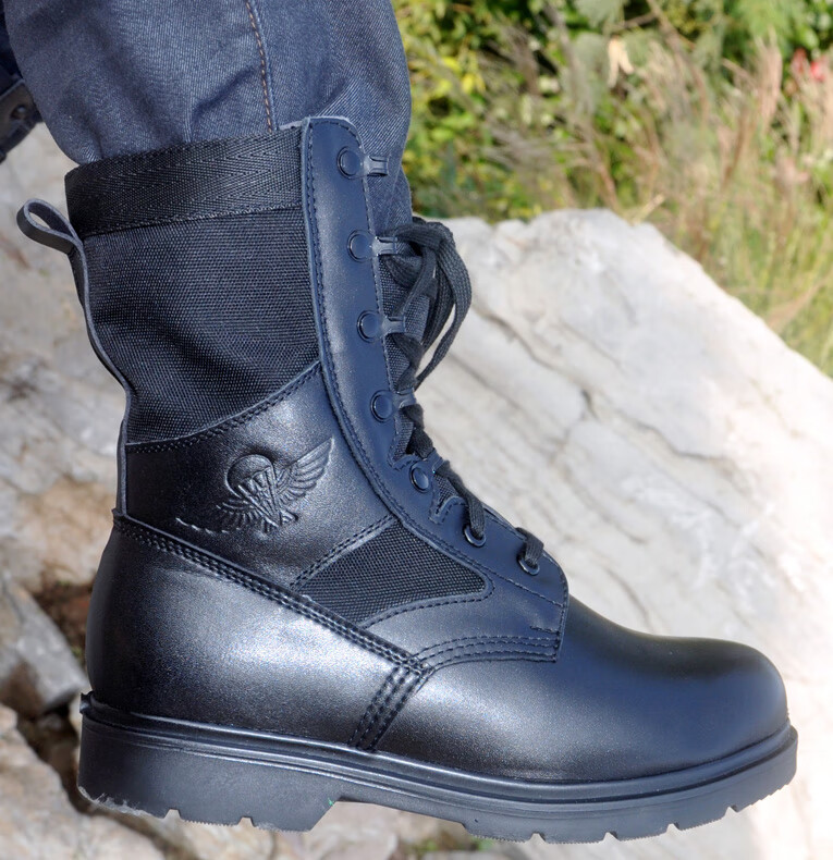 足里路夏季透气超轻06伞兵靴作战训靴男高帮训练靴战术靴飞行靴06伞兵