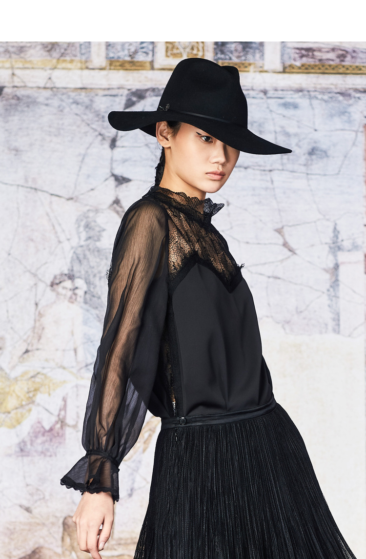 达衣岩纯色喇叭袖中高领蕾丝上衣2021秋季新款浪漫绣花衬衫女 然乌黑