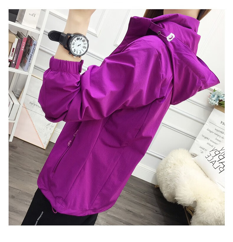 日本高档 冲锋衣女潮牌韩国春秋薄款单层户外防风雪山女式套装运动