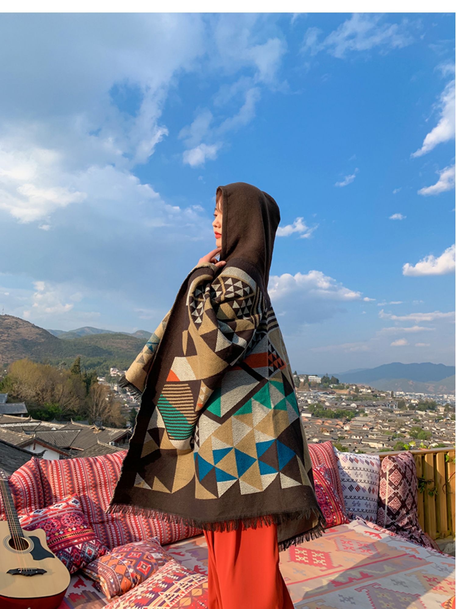 波西米亚民族风斗篷披肩女云南保暖旅游大防风空调披巾围巾红色