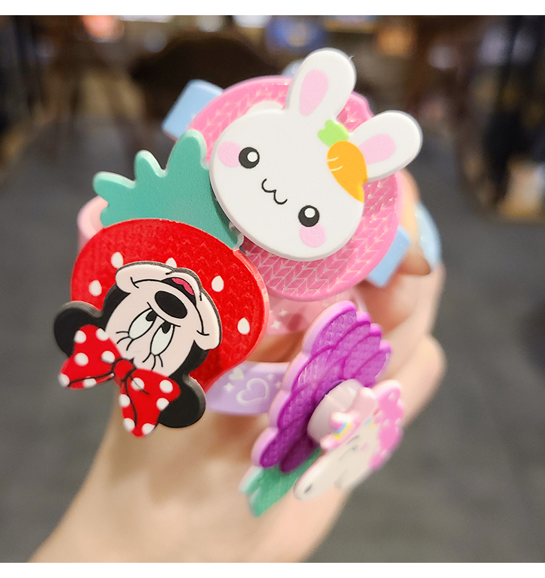 儿童可爱旋转手环卡通手镯韩国公主首饰装饰玩具创意幼儿礼物手链