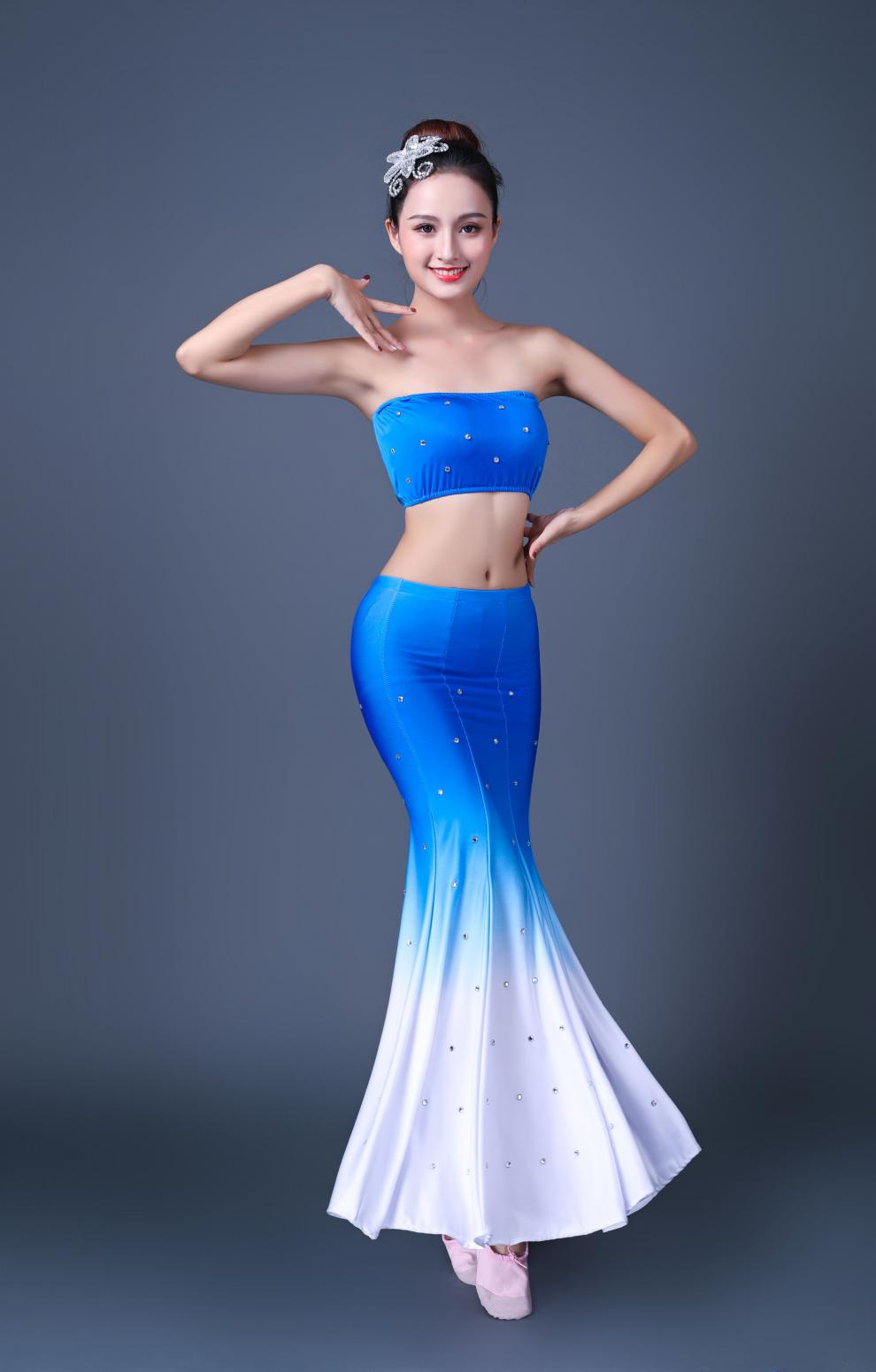 新款傣族舞蹈服女艺考服演出服孔雀舞服装演出服练习舞蹈裙女蓝白渐变